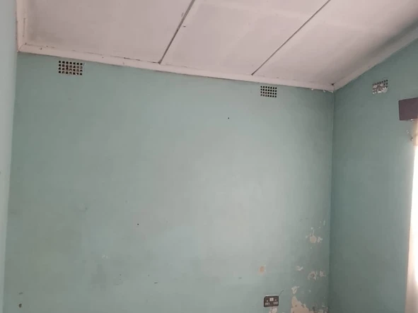 2 Bedroom Flat & Apartment