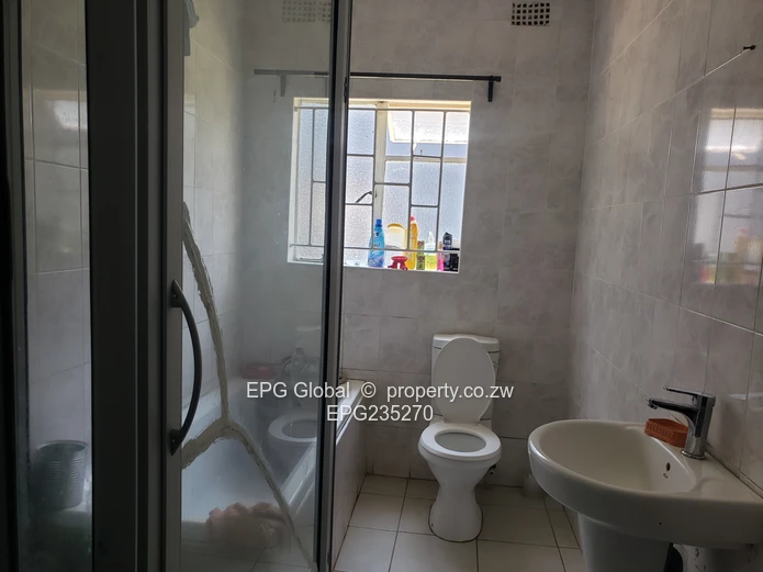 Solid Cluster  house available for letting  