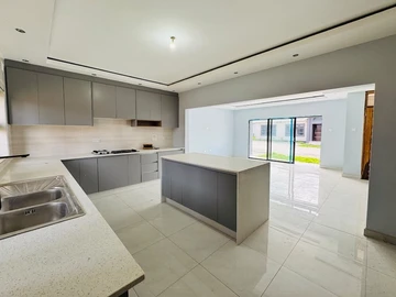 2 Unit Townhouse Complex