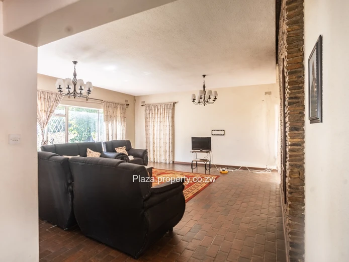 Greystone Park: 3-Bed Home w/ Pool, Tennis court, Borehole & Brick-Floors