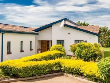 3 Bedroom Garden Flat