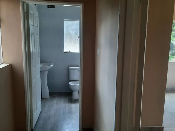 3 Bedroom Flat & Apartment