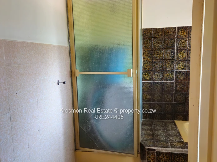 Marondera/winstonpark 5-Bed Home on 4250m² 