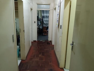 2 Bedroom Flat & Apartment