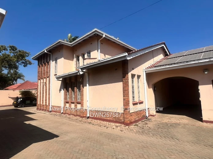 Newlands 3-Bed Flat with Borehole and Private Pool (Sole Mandate)