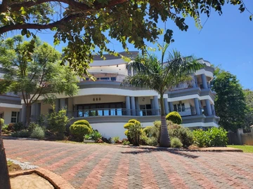 6 Bedroom House
