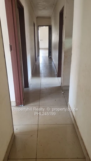 Vacant House  Available For Immediate Occupation  (Sole Mandate)