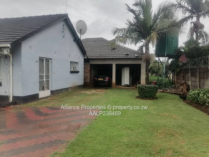 Mabelreign 3-Bed Home with Borehole & Double Garage