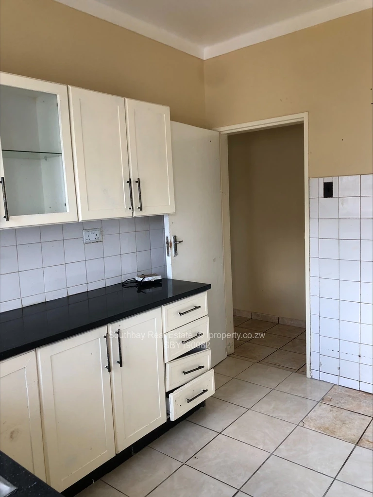 2 Bed Flats & Apartments for Rent in Avondale West SBY190082