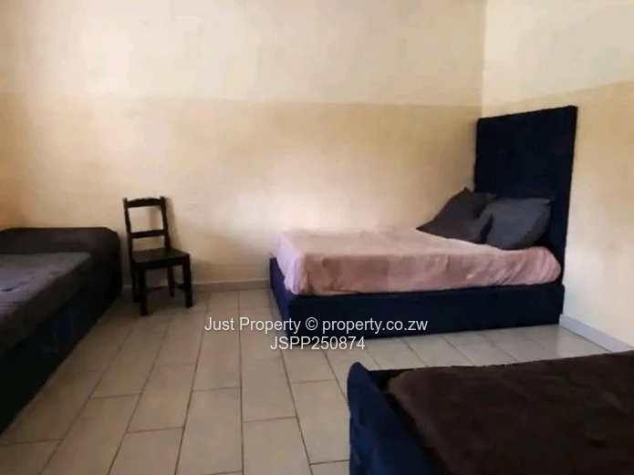 Spacious 4-Bed Hatfield Home with Title Deeds