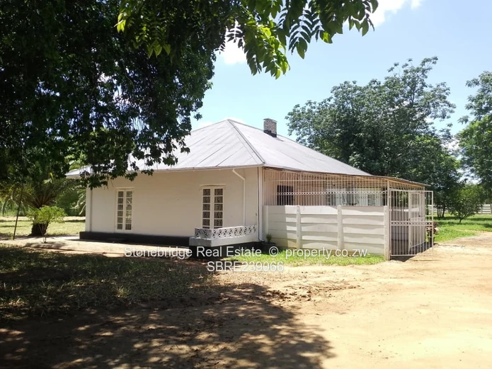 4 Bedroomed House to rent in Riverside