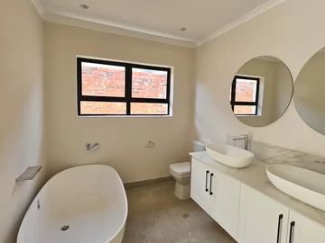 3 Bedroom Garden Flat