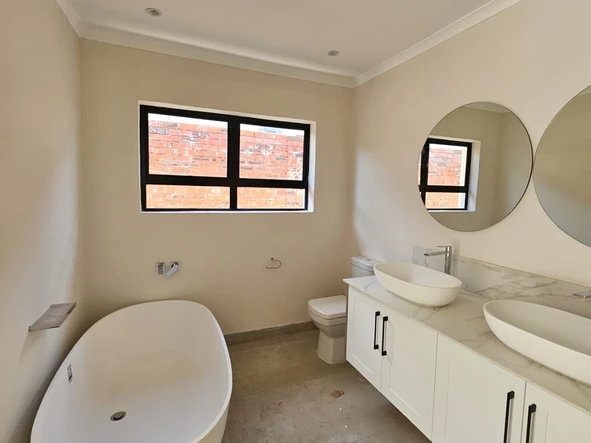 3 Bedroom Garden Flat