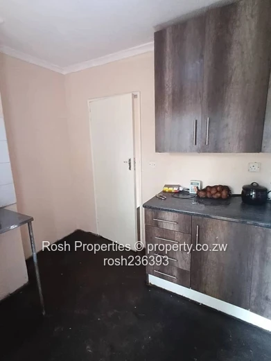 Renovated 3-Bed House in Msasa Park — Garden & Tank