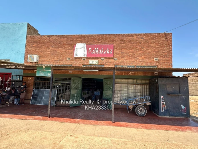 Ngezi Commercial Property in Kadoma For Sale 