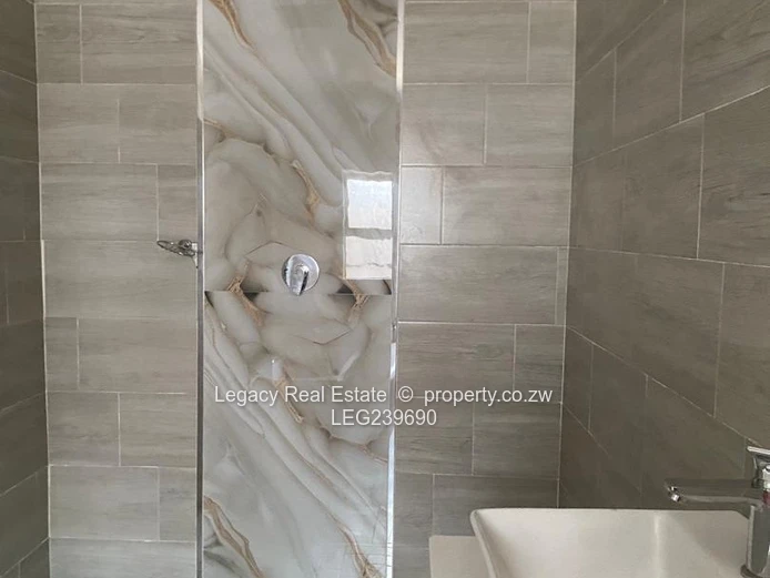 Modern 4-Bedroom Townhouse In Secure Marlborough Complex