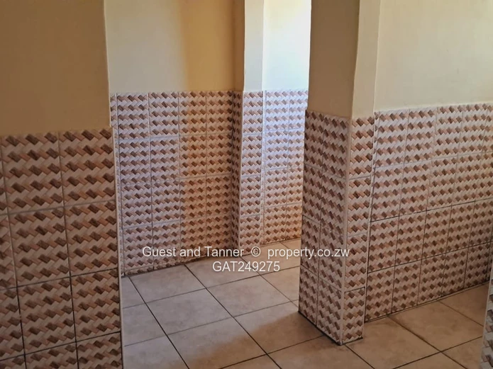 Prime Double-Storey Commercial/ Industrial Complex in Norton Nharira Industrial Area.