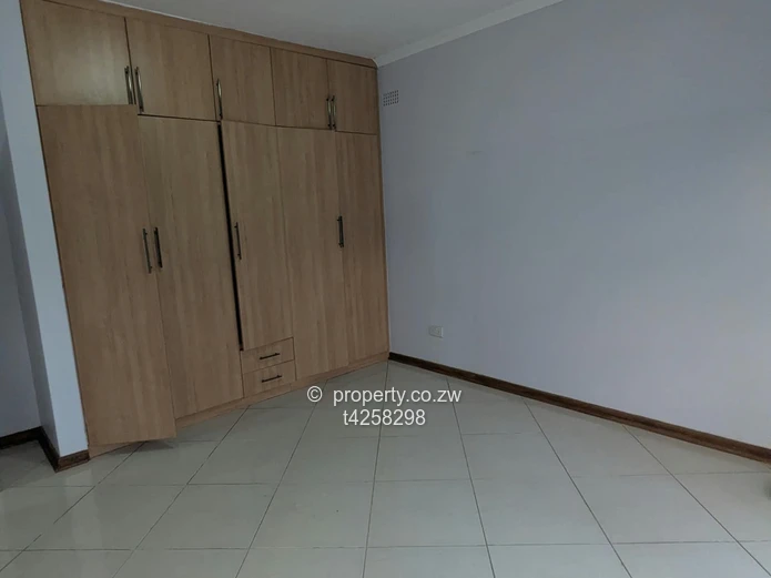 Mount pleasant 3 bedroom duplex apartment to rent  (Sole Mandate)