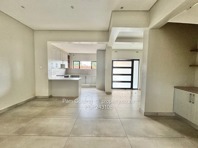 Upmarket duplex apartments to let - Helensvale 