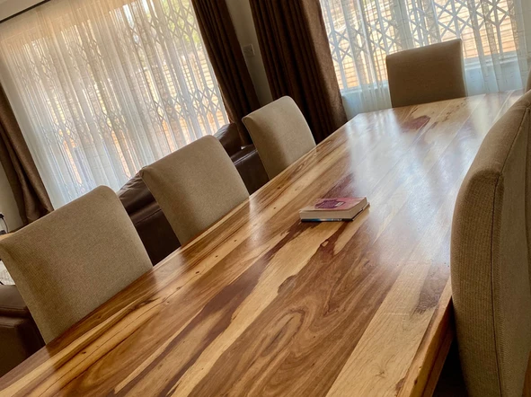 3 Bedroom Flat & Apartment
