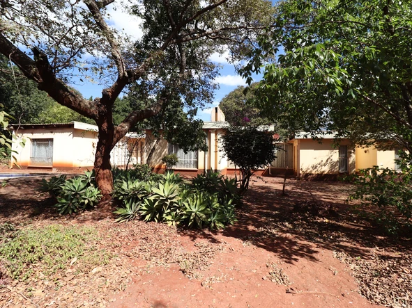 Greendale North House for Sale Facing Eastern Road (Harare Drive)