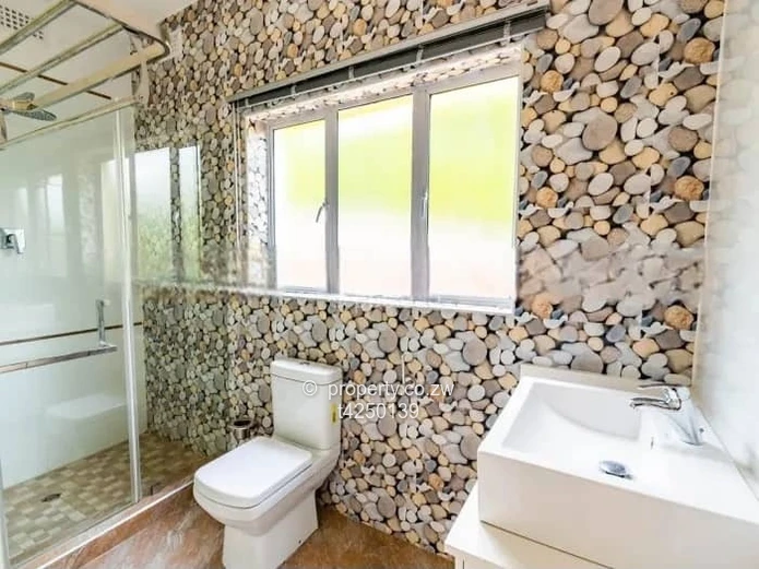 Borrowdale 2 bedroom apartment to rent 