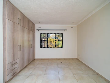 3 Bedroom Garden Flat