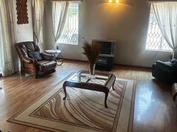 5 Bedroom House