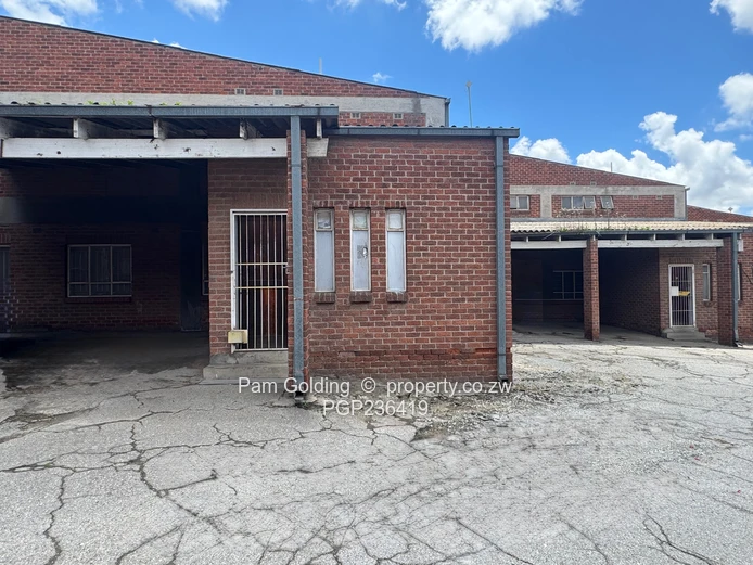 Warehouse to rent - Msasa