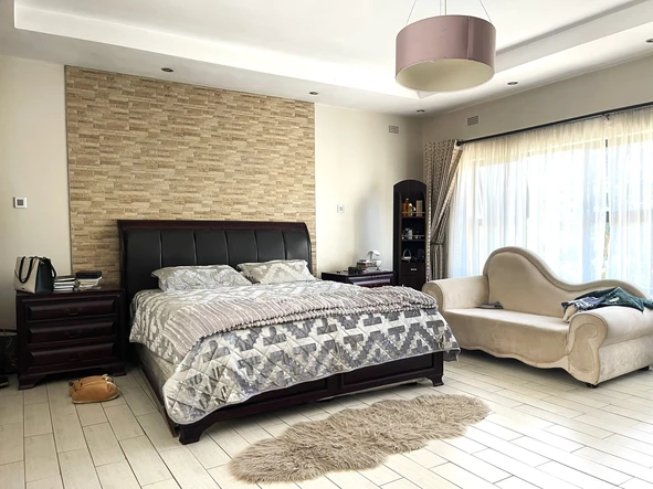 7 Bedroom House