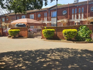 3 Bedroom Garden Flat