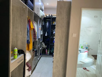 3 Bedroom Flat & Apartment