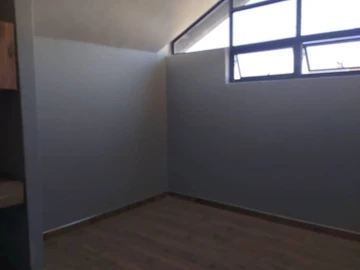 4 Bedroom Flat & Apartment