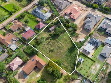 Stands & Residential Land