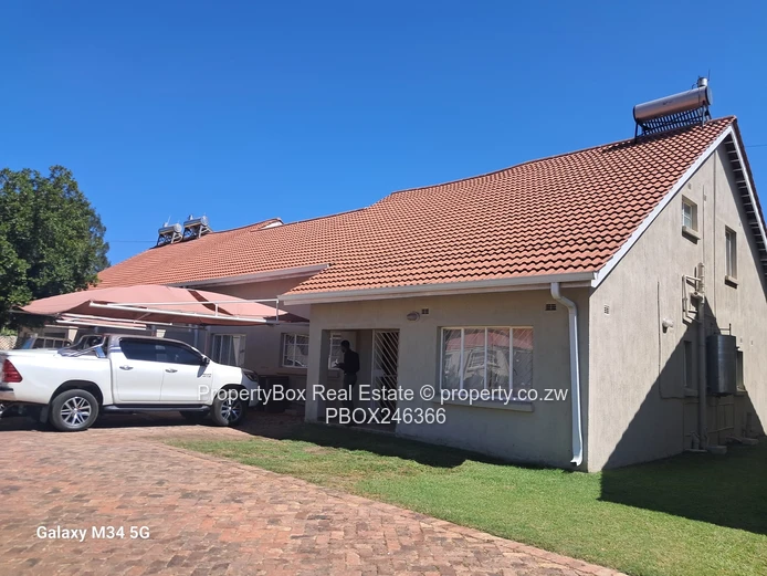 Marlborough Mews Fully furnished 4 bed cluster unit for rent.