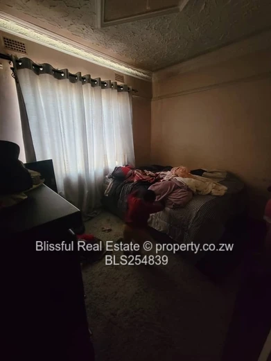 4 bedroom house for sale in Marimba 