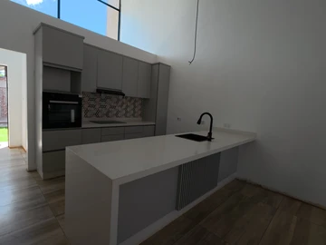 3 Bedroom Garden Flat