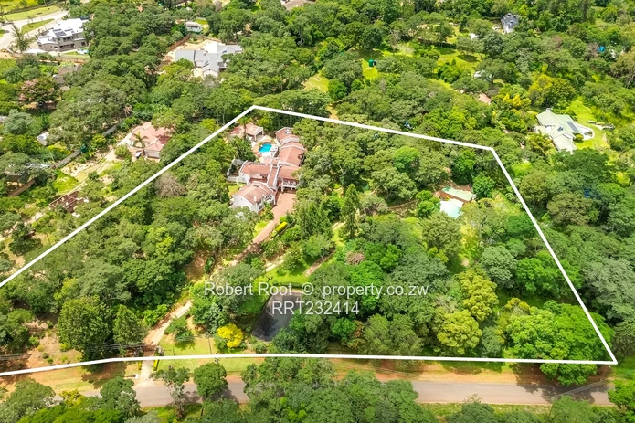 Exquisite family home up for grabs!