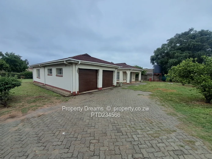 4 Bedroom house to let