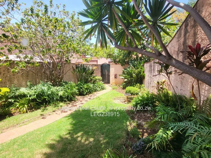 Executive 3-Bed Duplex to Let – Avenues