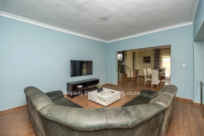 Enough space for a big family (Sole Mandate)