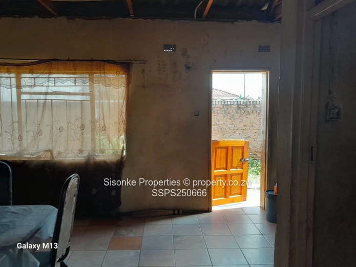 2 bedroomed cottage on a spacious 2,000m² stand