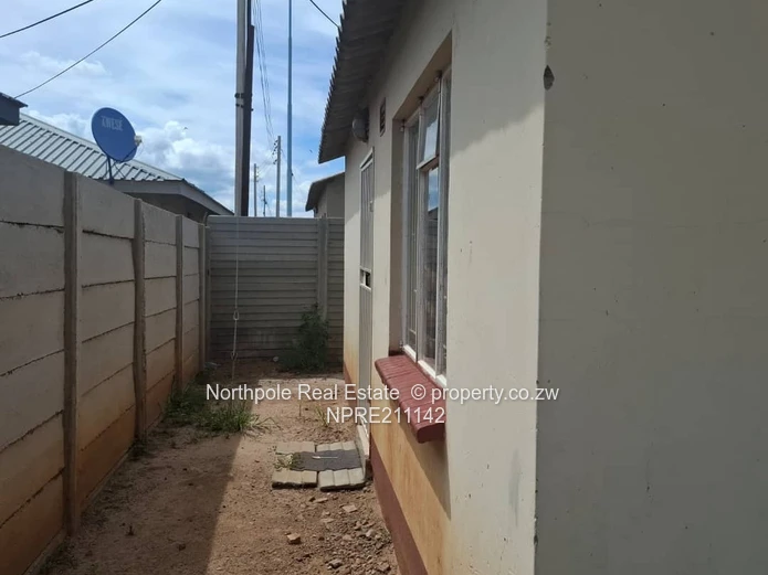 Cabs Budiriro 4 Available For 01 December