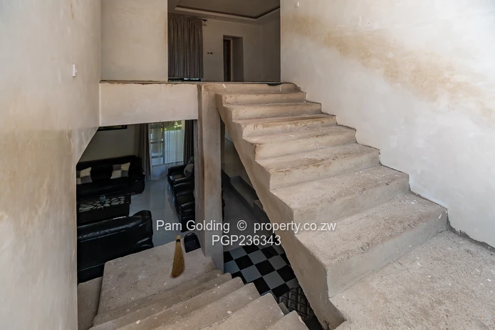 6 Bedroom Double Storey With a Prolific Borehole