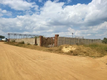 Commercial & Industrial Land