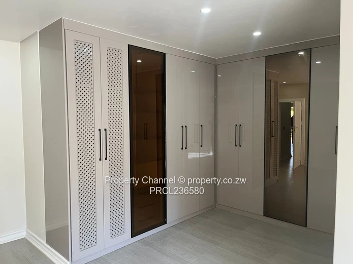 Luxurious 4-Bedroom Borrowdale Brooke House for rent