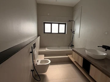 3 Bedroom Garden Flat