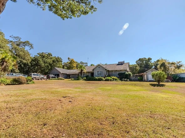 5 Bedroom House