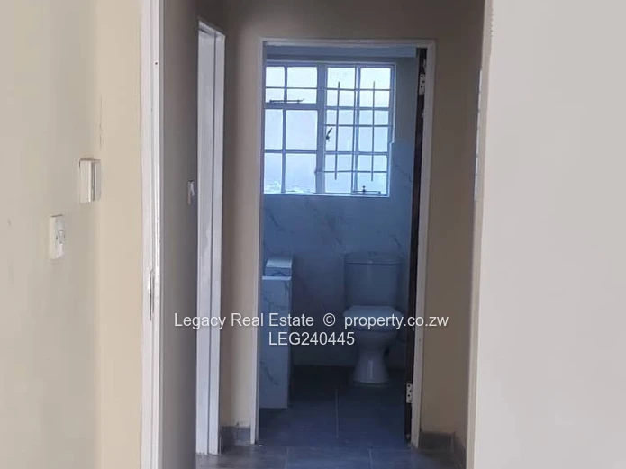 This 2 bedroom garden flat in Strathaven offers comfortable living in a quiet and serene environment