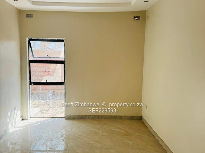 Morden 3 Bed Garden Flat for Sale in Strathaven